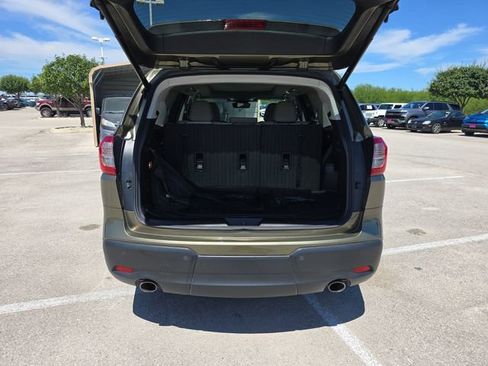 Used 2024 Subaru Ascent Limited w/ Technology Package AWD/4WD image 14