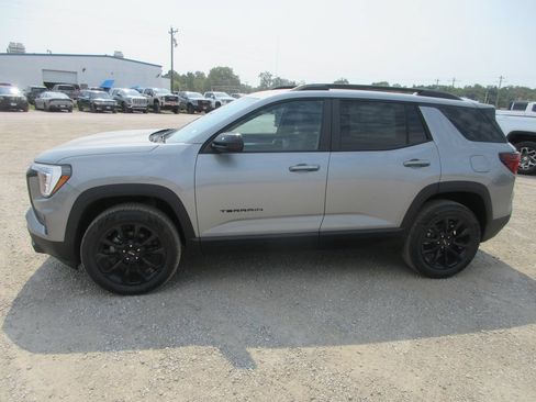 New 2027 GMC Terrain Elevation w/ Elevation Premium Package FWD image 7