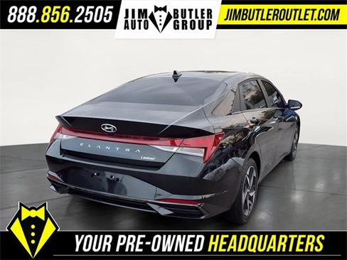 Used 2023 Hyundai Elantra Limited w/ Cargo Package image 4