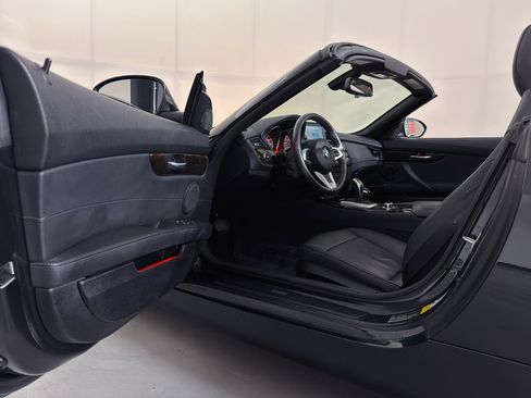 Used 2013 BMW Z4 sDrive28i image 26