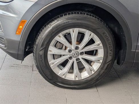 Used 2019 Volkswagen Tiguan S image 5