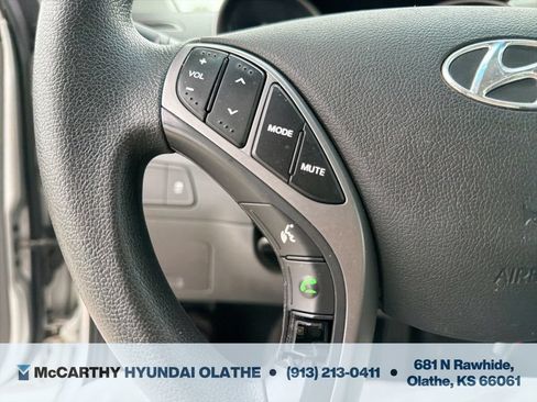 Used 2015 Hyundai Elantra SE w/ Option Group 02 FWD image 20