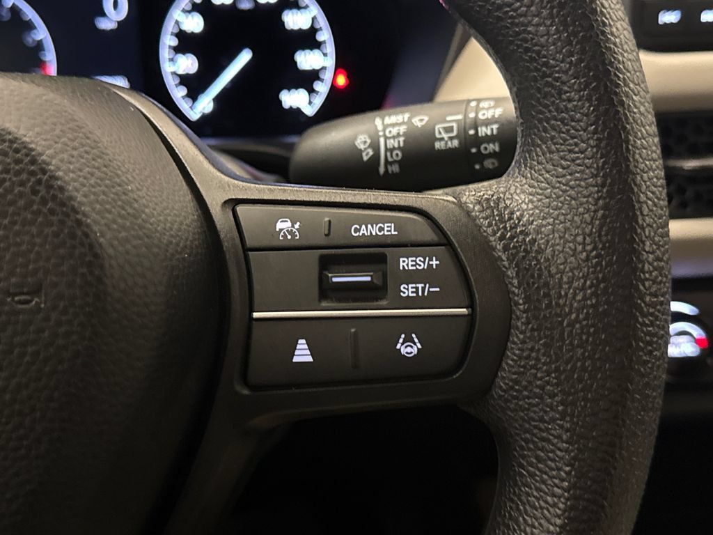 Certified 2025 Honda HR-V LX image 28