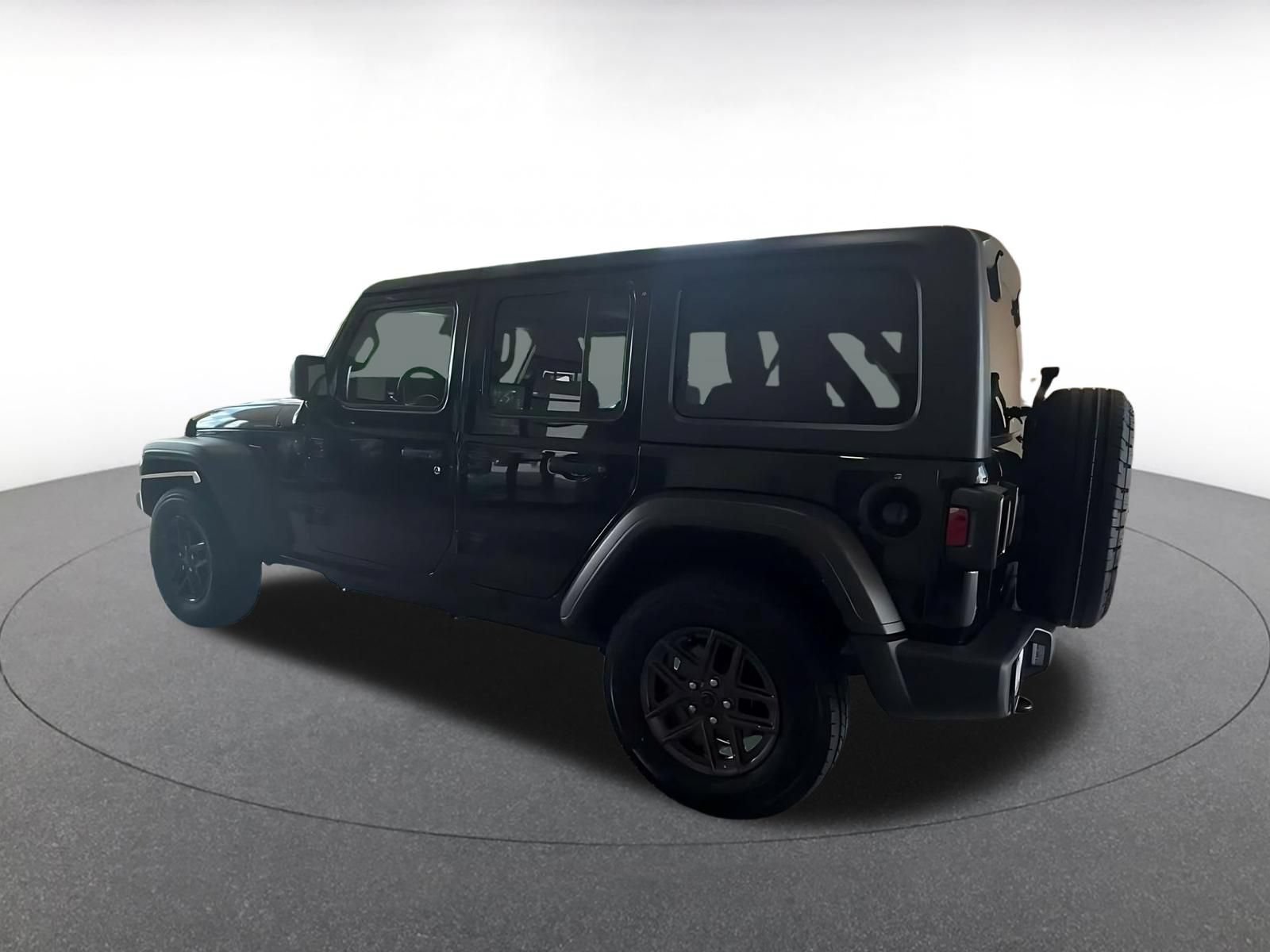 Used 2025 Jeep Wrangler Unlimited Sport AWD/4WD image 7