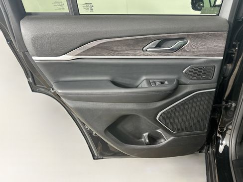Used 2022 Jeep Grand Cherokee Limited 4xe AWD/4WD image 27