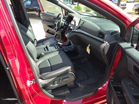 New 2026 Honda Odyssey Sport-L image 11