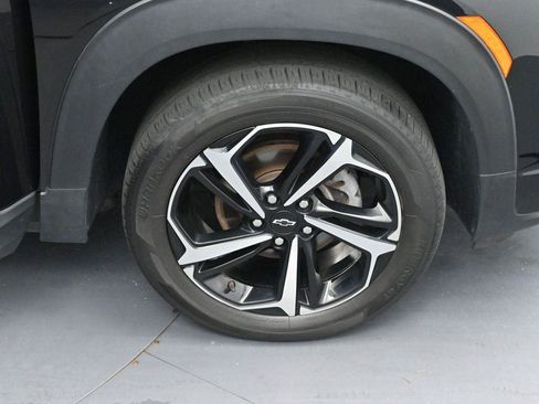 Used 2022 Chevrolet TrailBlazer RS w/ Sun and Liftgate Package AWD/4WD image 34