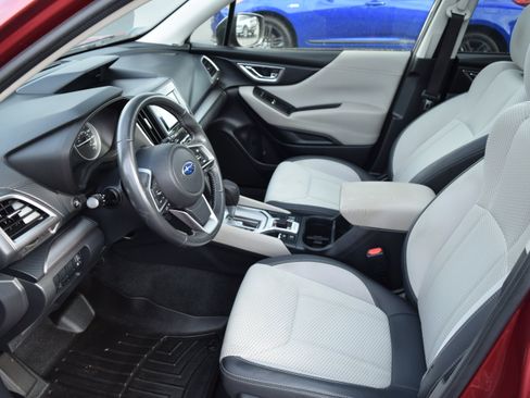 Used 2019 Subaru Forester Premium w/ All-Weather Package AWD/4WD image 9