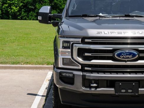 Used 2021 Ford F250 Platinum w/ FX4 Off-Road Package AWD/4WD image 54