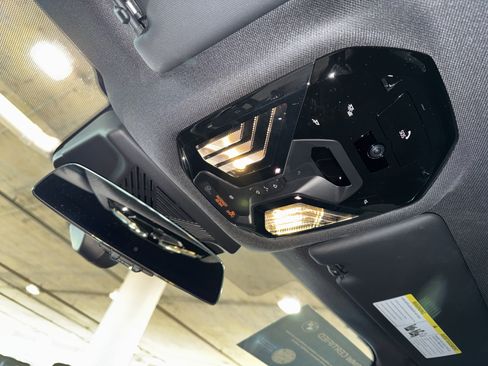 Certified 2024 BMW 530i 530i w/ Executive Package image 31