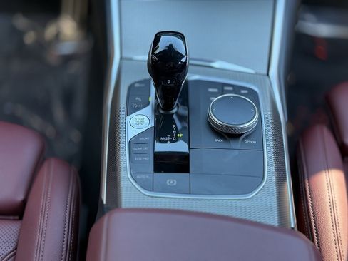 Used 2022 BMW 330i xDrive Sedan w/ M Sport Package image 49