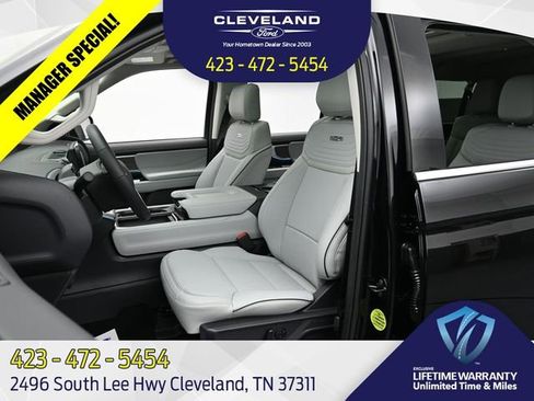 New 2025 Ford Expedition Max Platinum w/ Platinum Ultimate Package AWD/4WD image 10