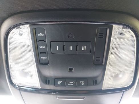 Used 2023 Dodge Durango GT RWD image 26