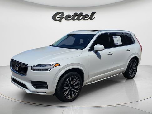 Used 2020 Volvo XC90 T5 Momentum w/ Protection Package Premier FWD image 1