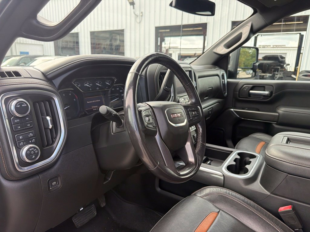 Used 2022 GMC Sierra 2500 AT4 w/ Gooseneck/5TH Wheel Package AWD/4WD image 14