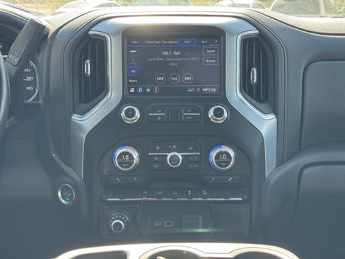 Used 2021 GMC Sierra 1500 Elevation image 15