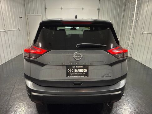 Used 2024 Nissan Rogue S AWD/4WD image 36