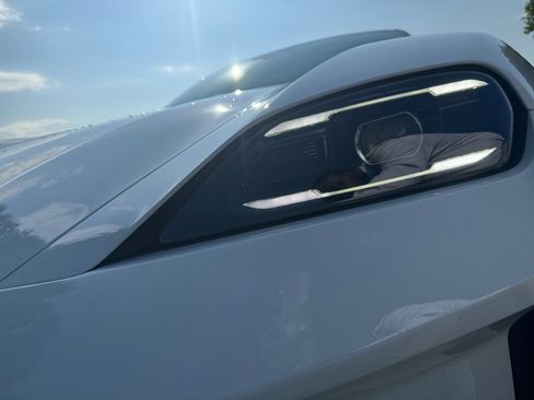 New 2025 Porsche Taycan image 13