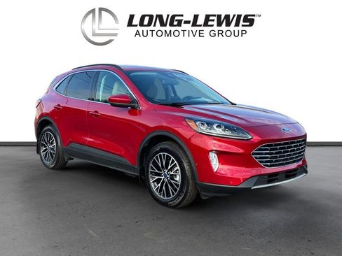 Used 2021 Ford Escape Titanium w/ Class II Trailer Tow Package image 10