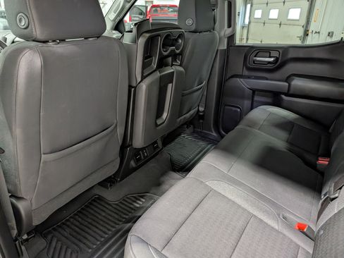 Used 2024 Chevrolet Silverado 1500 Custom image 17