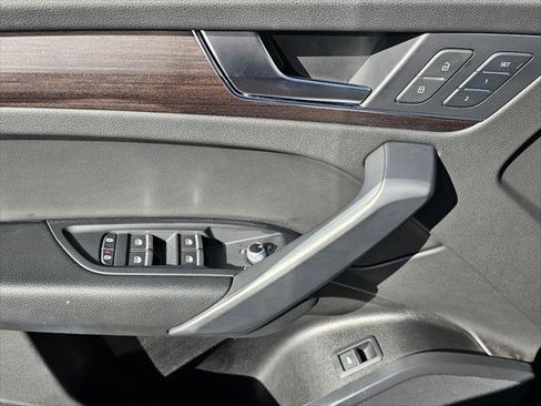 Used 2023 Audi Q5 2.0T Premium image 10