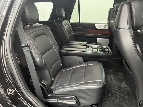 Used 2020 Lincoln Navigator Reserve w/ Equipment Group 208A Reserve image 34