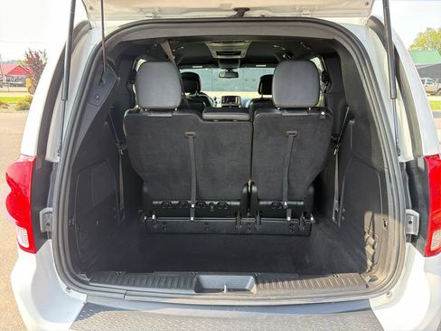 Used 2019 Dodge Grand Caravan GT FWD image 16
