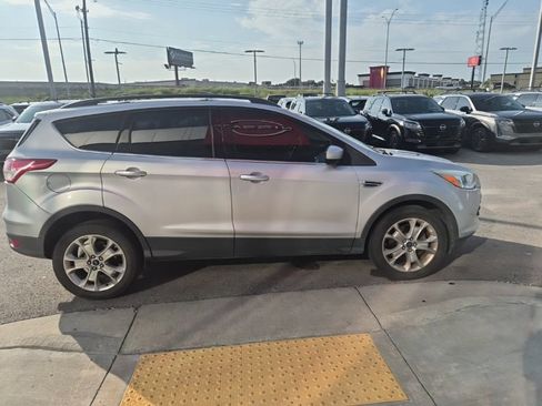 Used 2013 Ford Escape SE FWD image 4