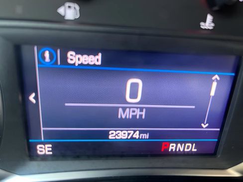 Used 2022 Chevrolet Equinox LT image 24