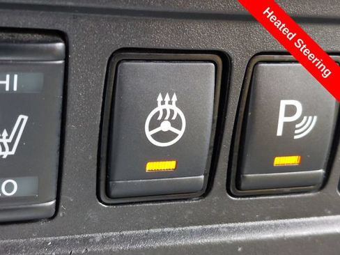 Used 2024 Nissan Frontier SV w/ Technology Package AWD/4WD image 14
