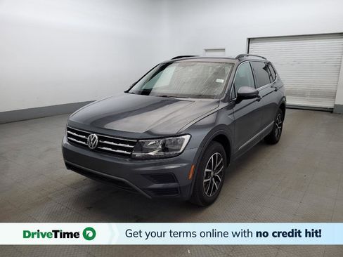 Used 2021 Volkswagen Tiguan SE w/ Panoramic Sunroof Package image 1