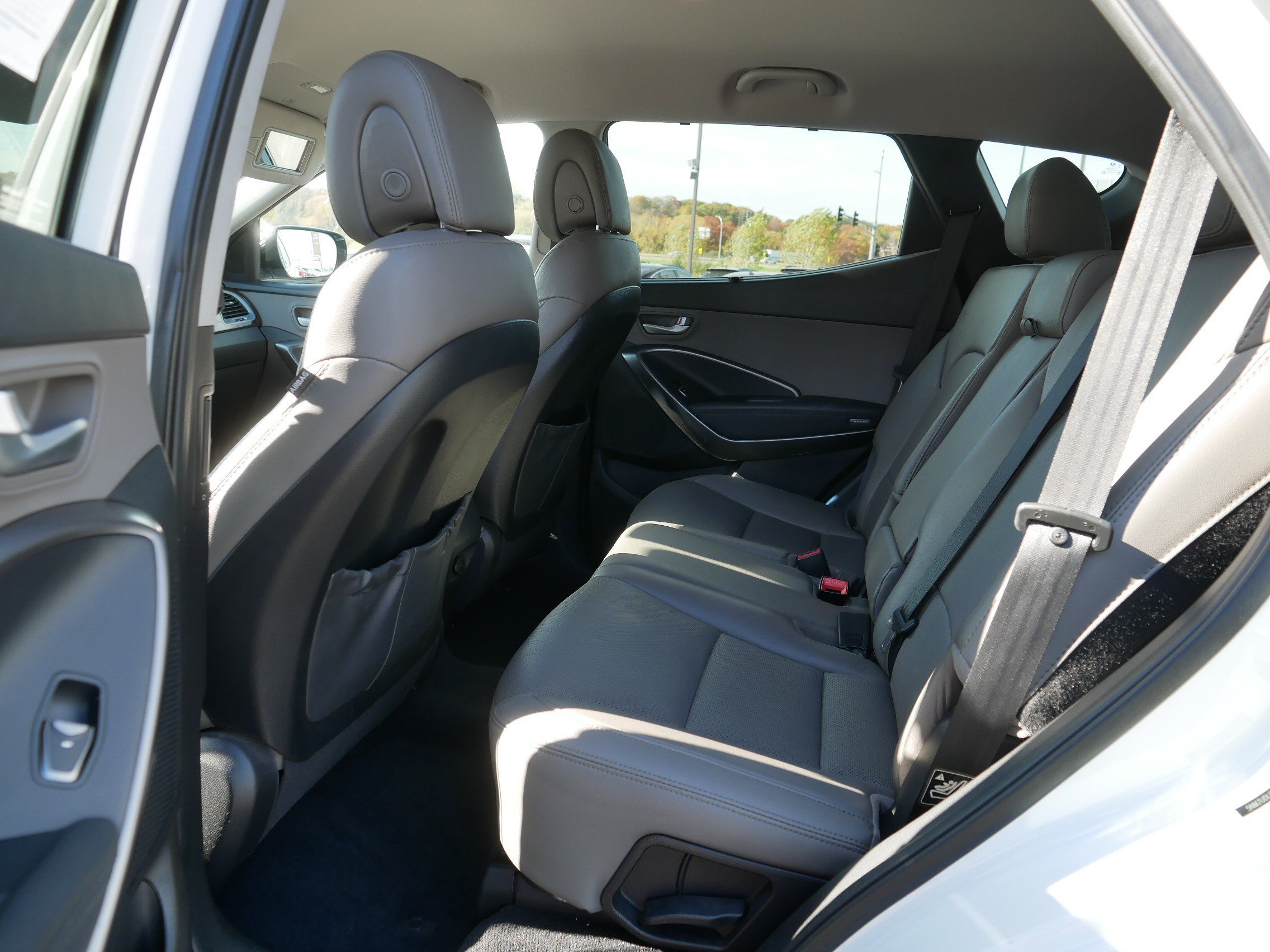 Used 2017 Hyundai Santa Fe Sport AWD/4WD image 16