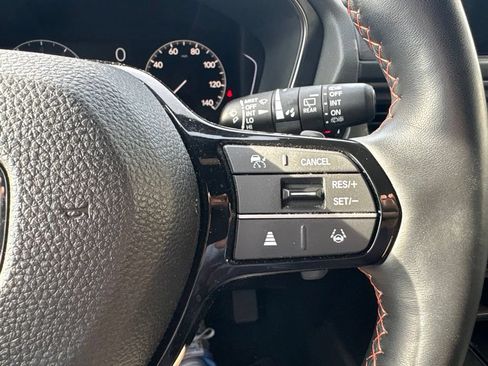 Used 2025 Honda Pilot TrailSport image 16