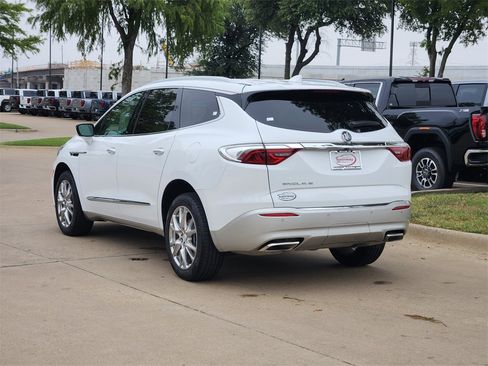 Used 2022 Buick Enclave Essence w/ Experience Buick Package image 5