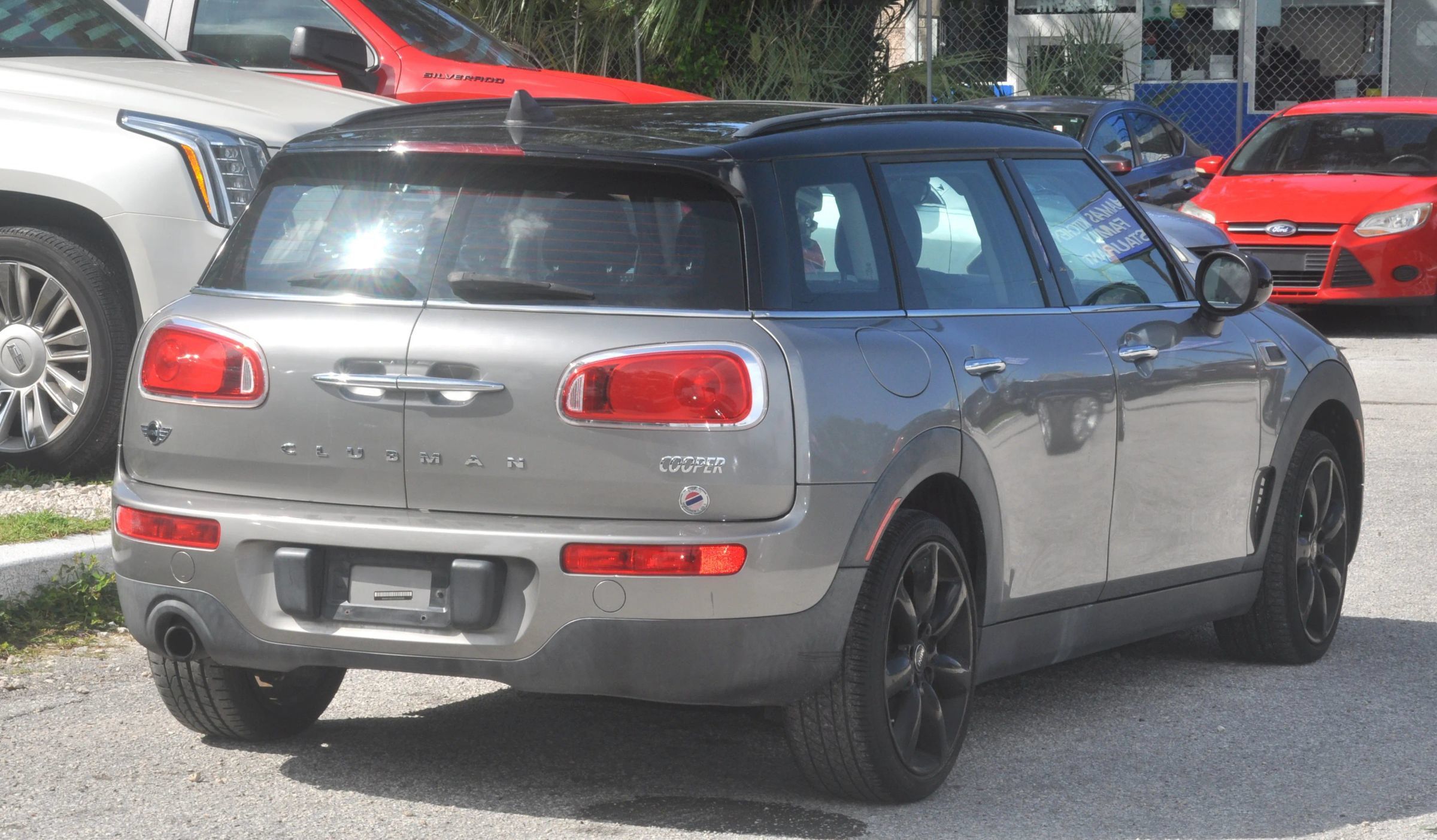 Used 2016 MINI Cooper Clubman FWD image 6