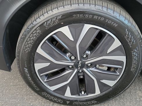 Used 2024 Kia EV6 Light image 24