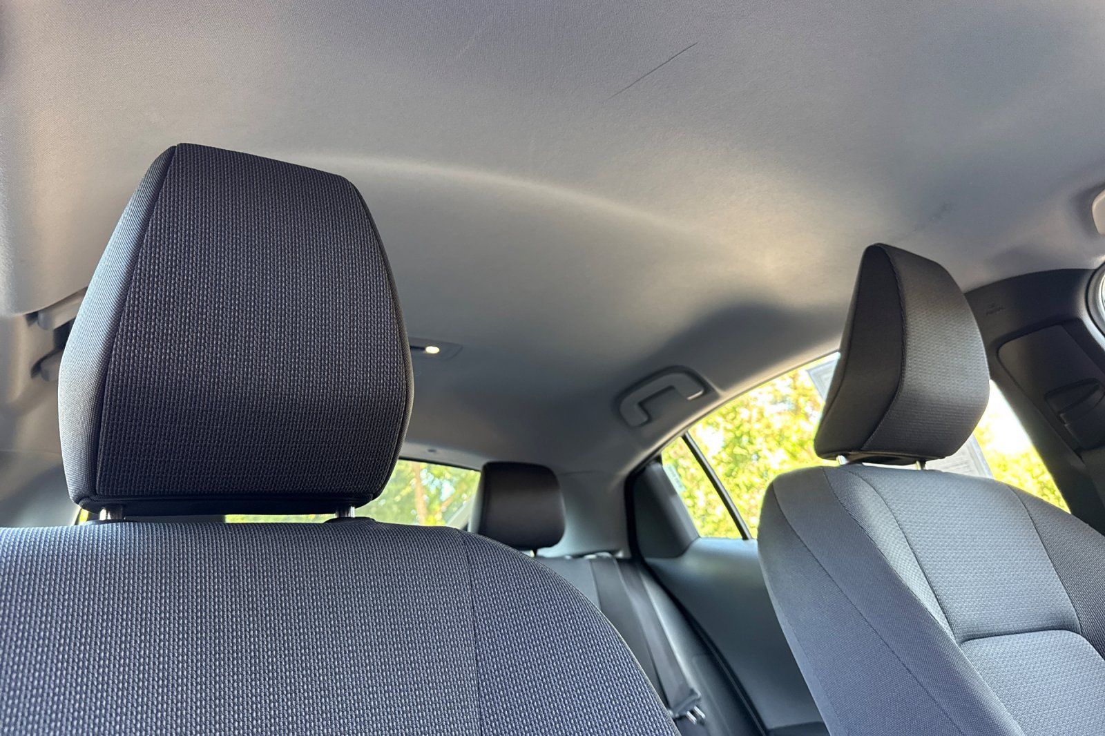Used 2025 Toyota Prius LE FWD image 19