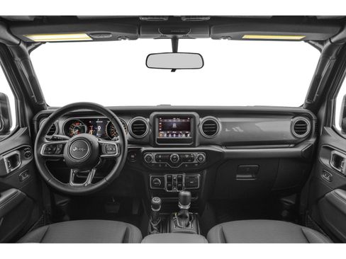 Used 2018 Jeep Wrangler Unlimited Sahara AWD/4WD image 5