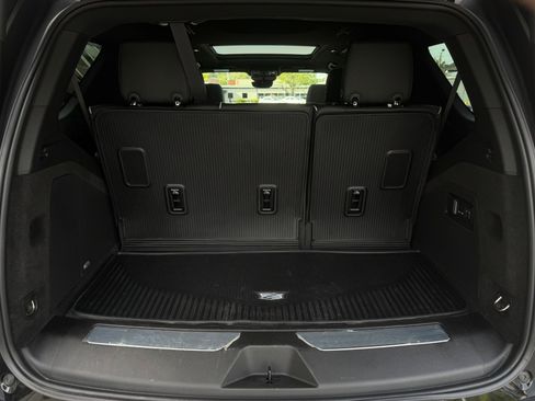Used 2024 Cadillac Escalade Premium Luxury w/ Performance Package AWD/4WD image 55