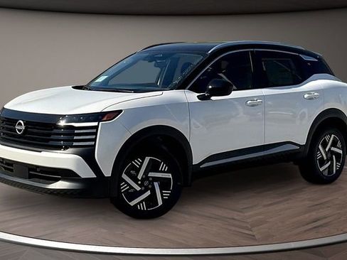 New 2026 Nissan Kicks SV w/ SV Premium Package FWD image 1