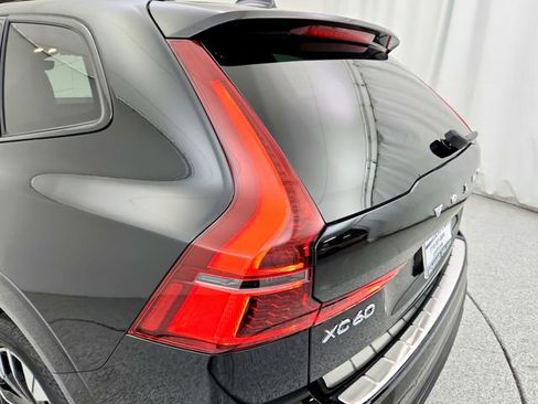 New 2026 Volvo XC60 B5 Plus w/ Protection Package Premier AWD/4WD image 28