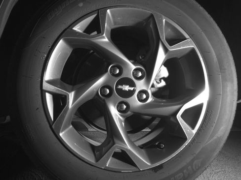 Used 2025 Chevrolet Trax LT FWD image 14