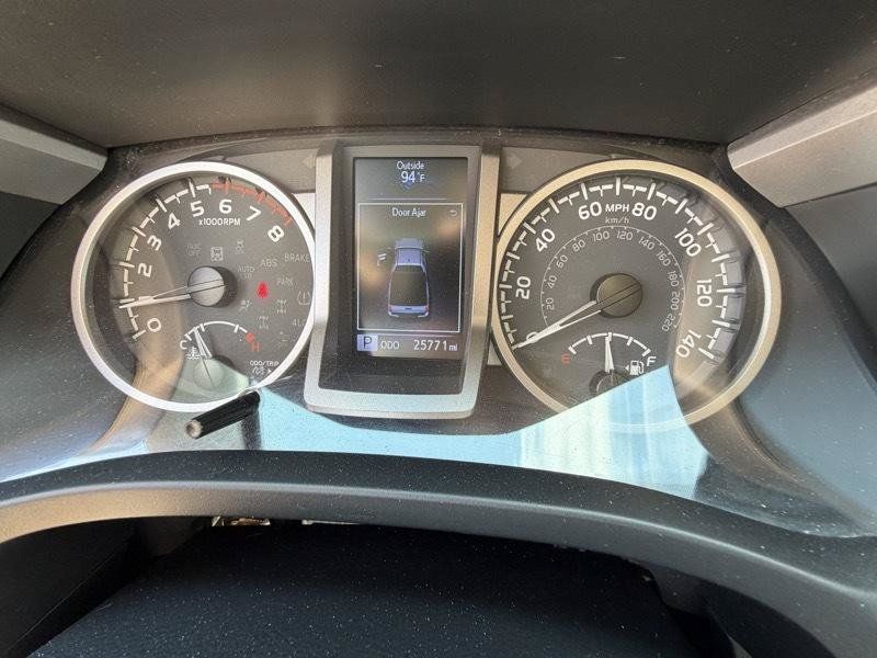 Used 2022 Toyota Tacoma SR5 RWD image 16