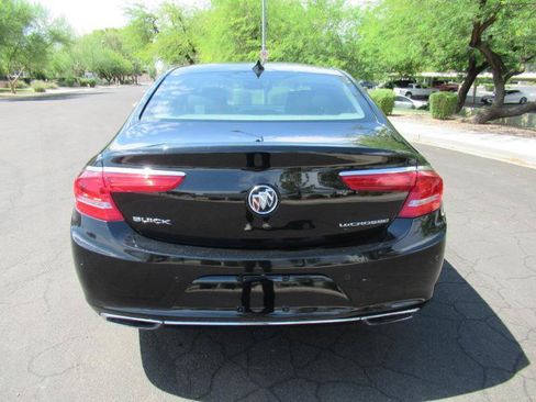 Used 2017 Buick LaCrosse Essence FWD image 3