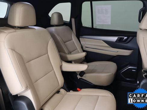 Used 2025 Buick Enclave Preferred w/ LPO, Floor Liner Package FWD image 21