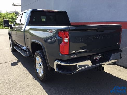 Used 2020 Chevrolet Silverado 3500 LTZ w/ LTZ Premium Package image 7