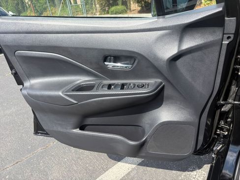 Used 2025 Nissan Versa SV FWD image 18