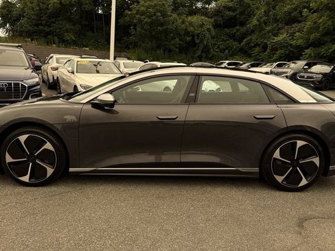 Used 2023 Lucid Air Grand Touring AWD/4WD image 11