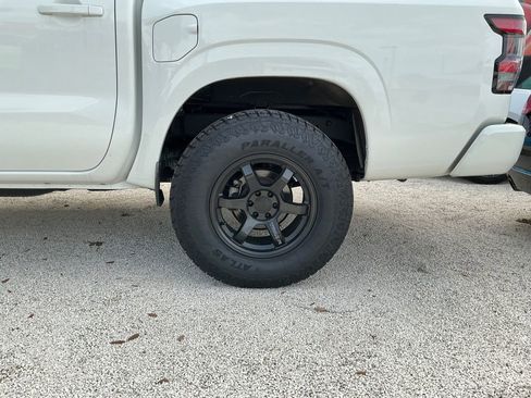 Used 2022 Nissan Frontier SV image 33