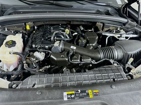 Used 2023 Jeep Grand Cherokee Altitude AWD/4WD image 32